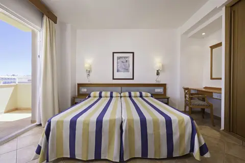 Akeah Rosamar Ibiza in Sant Josep de sa Talaia — foto 27