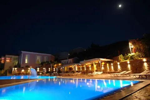 Sunrise Resort in Μόλυβος — foto 9