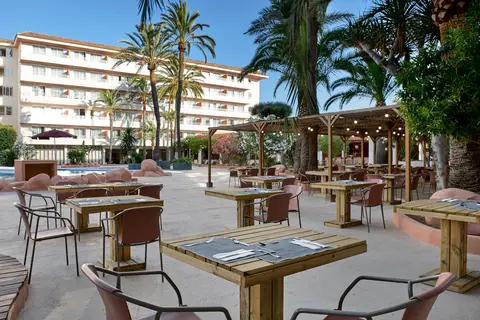 Tent Calvia Beach in Magaluf — foto 27