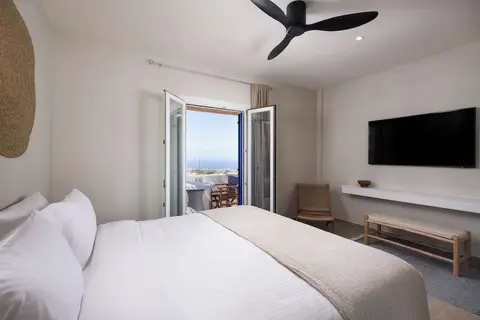 The Noverian Bios Santorini Vegan Hotel in Φηρά Θήρας — foto 28