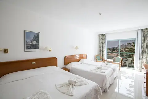 Antigoni Hotel in Παραλίμνι — foto 24