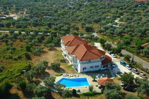 Achilion in Σκάλα Ποταμιάς — foto 6