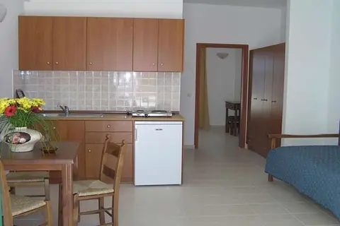 Camari Garden Hotel & Appartementen in Gerani — foto 6
