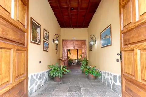 Bentor Rural in Puerto De La Cruz — foto 4
