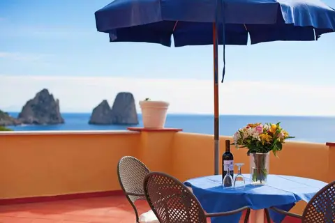 Hotel Weber Ambassador in Capri — foto 7