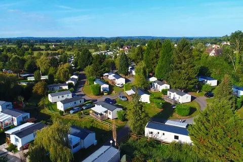 Camping La Vallée De Deauville in Saint-Arnoult — foto 15