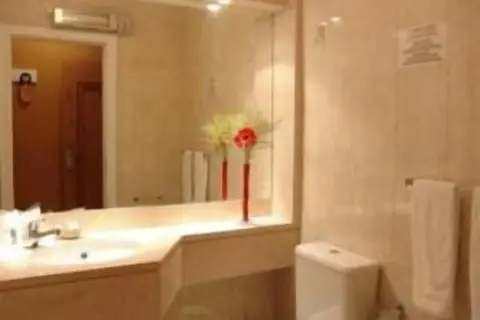 Atismar Hotel in Quarteira — foto 28