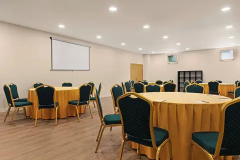 Ramada by Wyndham Valencia Almussafes in Almussafes — foto 26