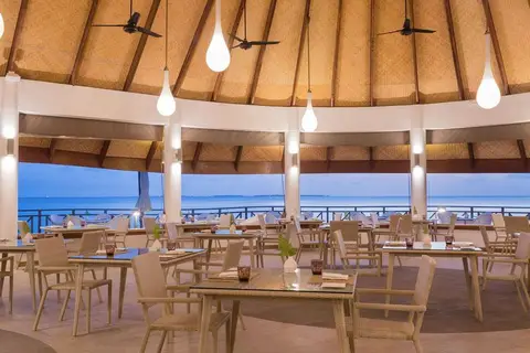 Bandos Maldives in Bandos Island Resort — foto 12