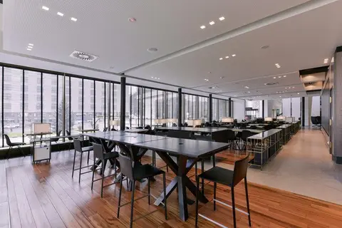 Hotel Mama Shelter Prag in Praag — foto 23