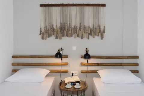 Syra Suites in Vari, foto 15