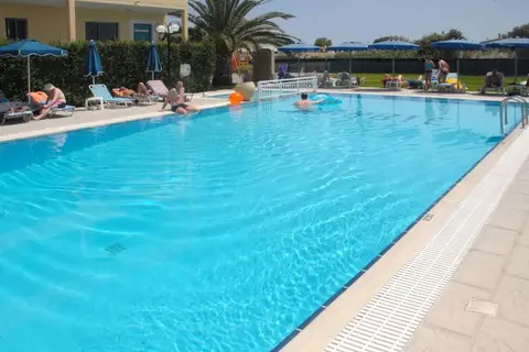 Barbie Hotel & Apartments in Ιαλυσός — foto 17