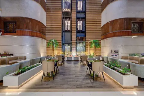 Howard Johnson Plaza By Wyndham Dubai in ديرة — foto 19