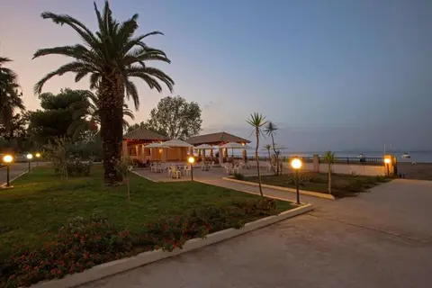 Island Beach Resort & Annex in Δημοτική Ενότητα Λευκιμμαίων — foto 10