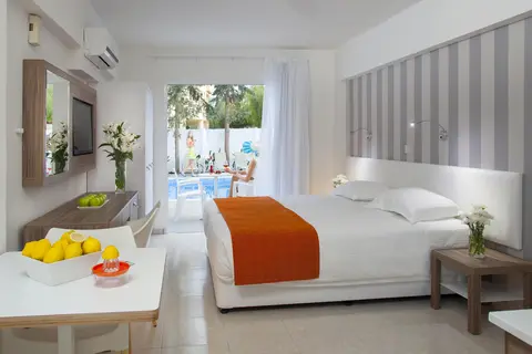 Princessa Vera Hotel Apartments in Paphos — foto 7