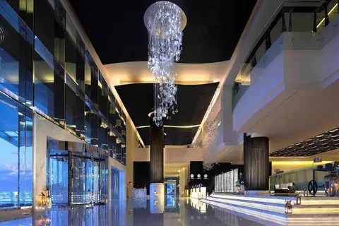 Sofitel Abu Dhabi Corniche in الدَّانَةْ — foto 17