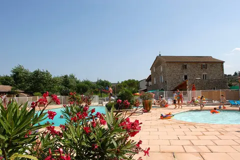 Camping La Nouzarède in Joyeuse