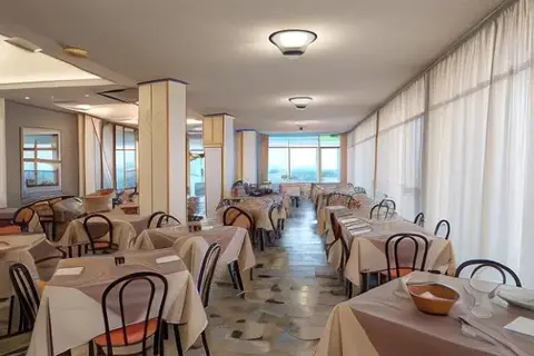 Hotel Crown in Misano Adriatico, foto 6