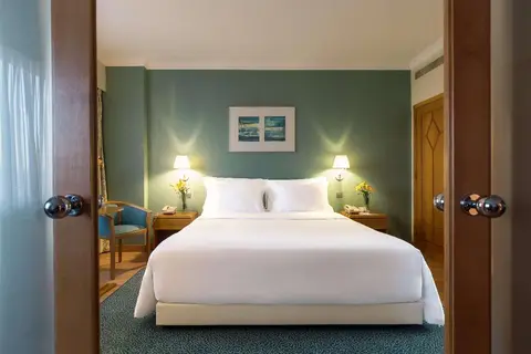 SANA Metropolitan Hotel in Almada — foto 11