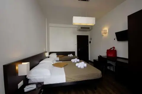 Color Mokambo Shore Design Hotel in Cesenatico — foto 11