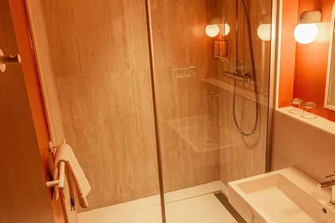 Mercure Arles Centre Arenes in Arles — foto 16