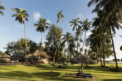 Neptune Paradise Beach Resort & Spa in Kasemeni ward — foto 21