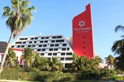 The Pyramid At Grand Oasis in Cancún — foto 18