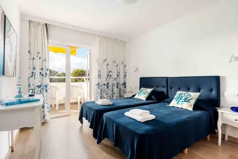 Hamilton Court in es Migjorn Gran — foto 24