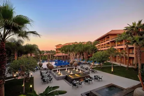 Dusit Thani LakeView Cairo in القاهرة الجديدة — foto 9