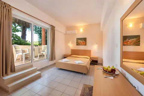 Bayside Hotel Katsaras in Ιαλυσός — foto 4