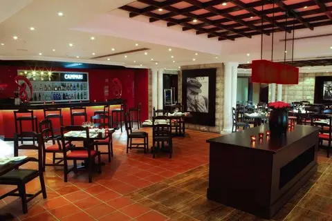 JA Palm Tree Court in Dubai — foto 30