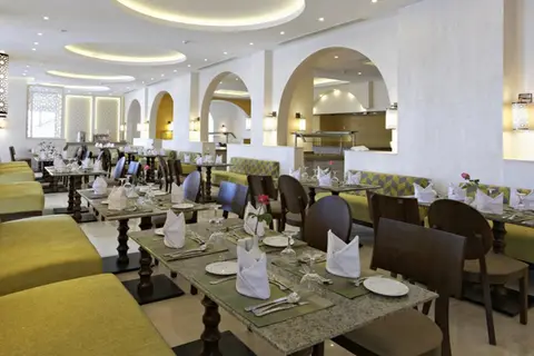 Royal Star Beach Resort in Hurghada — foto 12