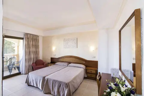 Hotel Baviera in Cala Rajada — foto 19