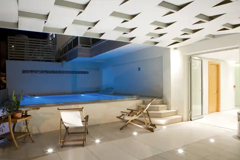 Grand TheoNi Hotel Suites & Spa in Municipal Unit of Apollonioi