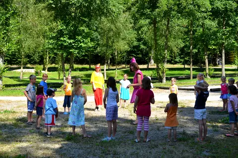 Camping Du Bois De Reveuge in Huanne-Montmartin — foto 19
