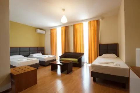 Hotel Cajupi in Gjirokastra — foto 18