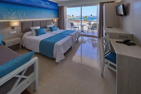 Paguera Beach in Palma — foto 15