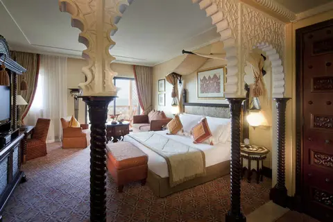 Jumeirah Al Qasr in Dubai — foto 4