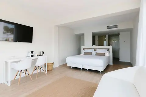 Hotel AluaSoul Ibiza - adults only in Santa Eulària des Riu, foto 7