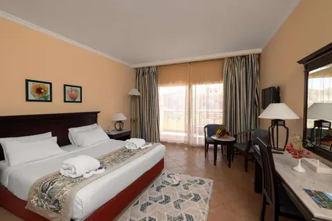 Amwaj Oyoun Resort & Spa in Sharm el Sheikh — foto 16