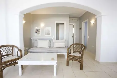 Yakinthos Residence in Κλουβάς — foto 6