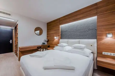 Charm Hotel Budapest in Boedapest — foto 27