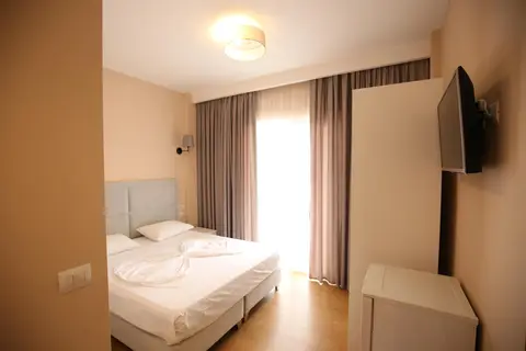 Hotel Edart in Durres — foto 21