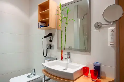 Hotel Zentral Ave in Zaragoza — foto 12