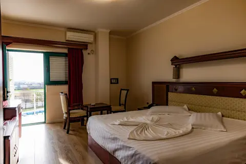 Univers Hotel in Elbasan, foto 11