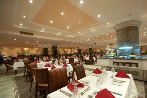 AMC Royal Hotel & Spa in Hurghada — foto 30