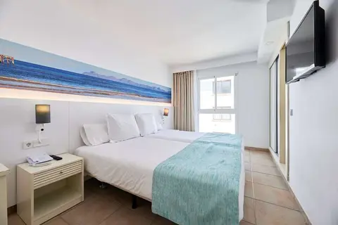 AluaSun Continental Park Hotel & Appartemente in Playa de Muro — foto 3