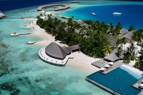 Huvafen Fushi Maldives in Nooraanee Shop, foto 10