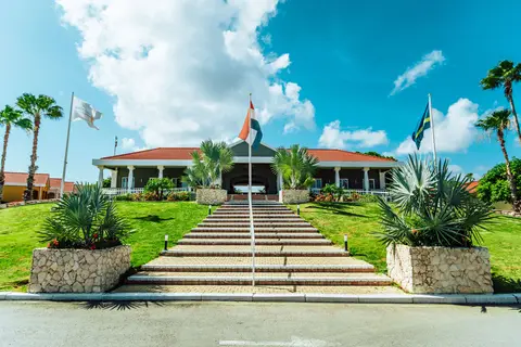 Fly & Go Livingstone Curaçao in Jan Thiel, foto 53