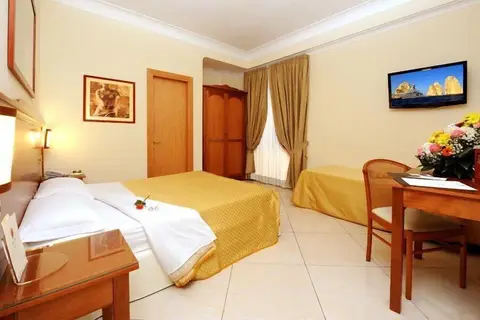 Buono Hotel in Napels — foto 2